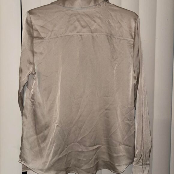 Women's Cream and Tan Blouse - Picture 3 of 4